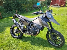 KTM 690