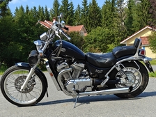 Suzuki Intruder