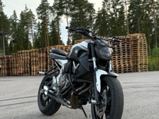 Yamaha MT-07