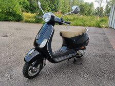 Vespa LX