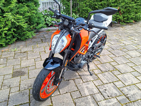KTM 390
