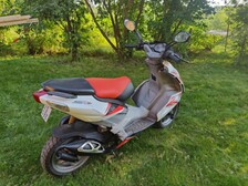 Aprilia SR