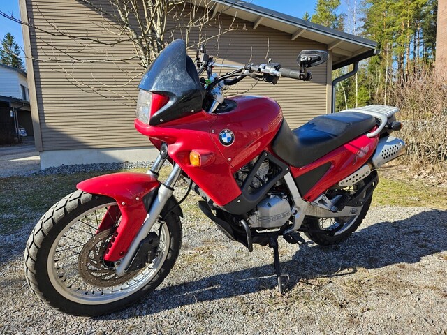 BMW F