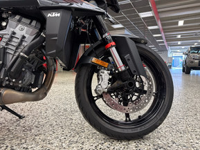 KTM 990
