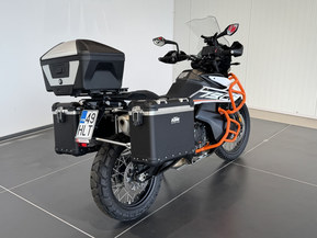 KTM 790