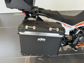 KTM 790
