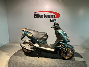 Peugeot Speedfight 4