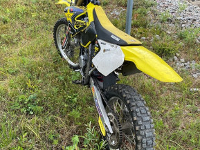 Suzuki RM