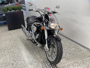 Suzuki Intruder