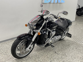Suzuki Intruder