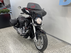 Suzuki Intruder