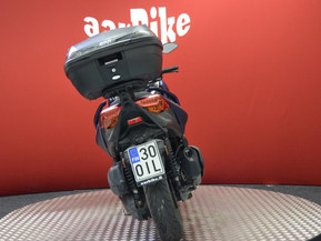 Yamaha X-MaX