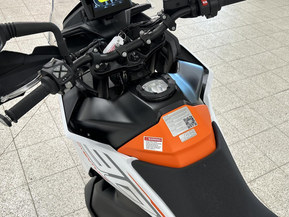 KTM 790