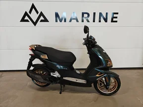 Peugeot Speedfight 4