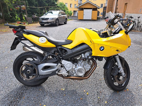 BMW F