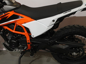 KTM 125