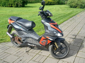 Aprilia SR