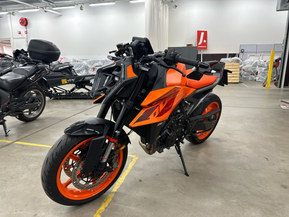 KTM 990