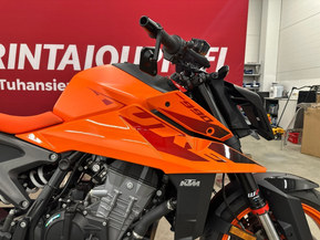 KTM 990