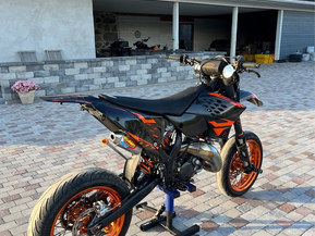 KTM 125