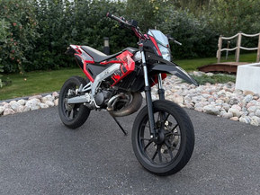 Aprilia SX