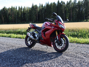 Yamaha FZ1-S
