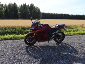 Yamaha FZ1-S
