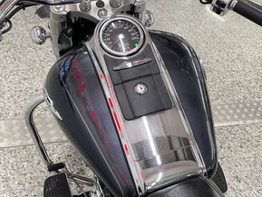Suzuki Intruder
