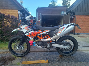 KTM 690
