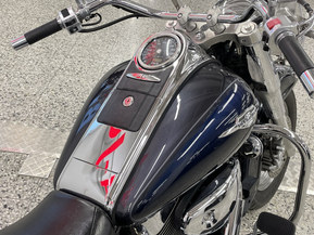 Suzuki Intruder