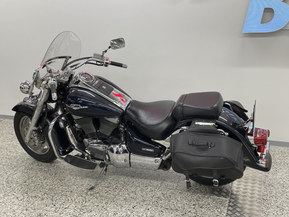 Suzuki Intruder