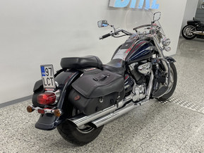 Suzuki Intruder