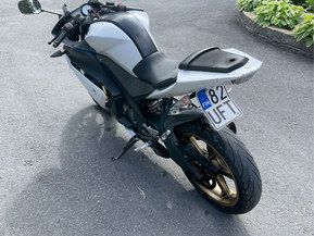 Yamaha YZF-R