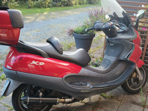 Piaggio X9