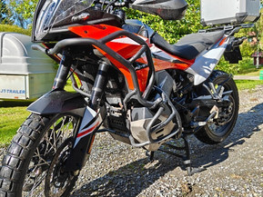 KTM 890