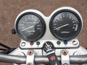 Suzuki GS
