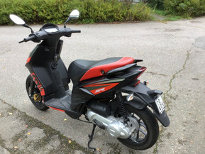 Aprilia SR