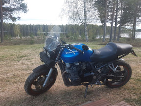 Kawasaki ZR-7S