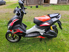 Aprilia SR
