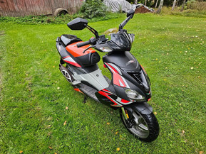Aprilia SR
