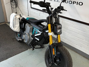 BMW C