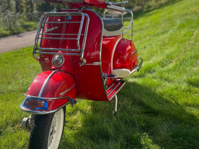Vespa Super Sport