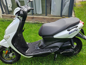 Yamaha Neos