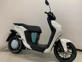 Yamaha Neos