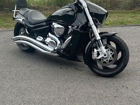 Suzuki Intruder