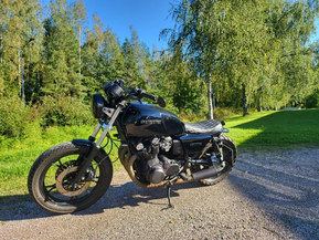 Suzuki GS