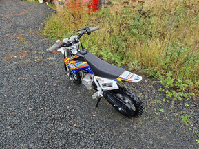 Muu merkki Muu malli