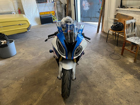 BMW S