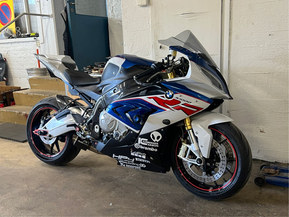 BMW S
