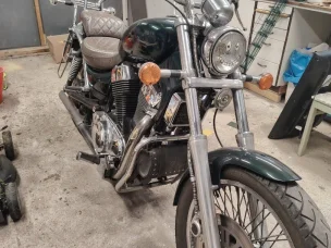 Suzuki VS
